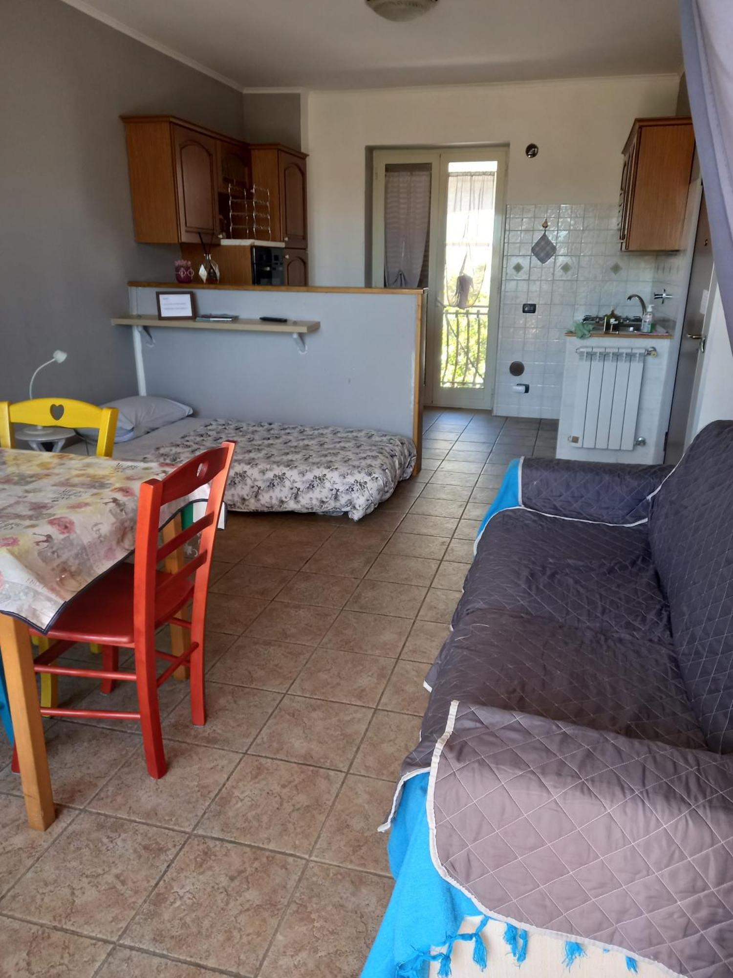 A Santy'S House 1Piano-No Lift-Shuttle A Pagamento-Raggiungibile A Piedi Aeroporto-Fermata Bus Fiera Di Roma A 3 Minuti-Air Condiz Ed Extra Bed For A Fee A Pagamento Lägenhet Fiumicino Exteriör bild